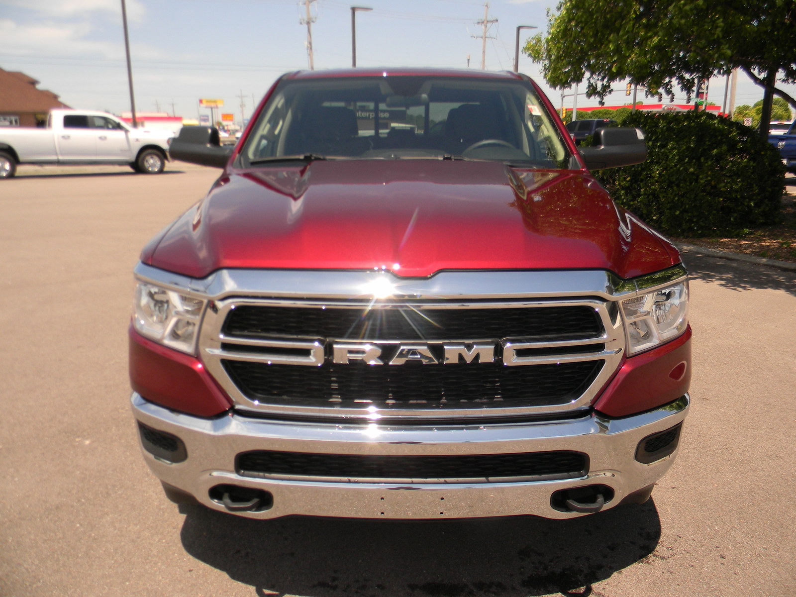 New 2020 RAM 1500 Tradesman 4×4 Crew Cab 5’7 Box 4×4 Crew Cab